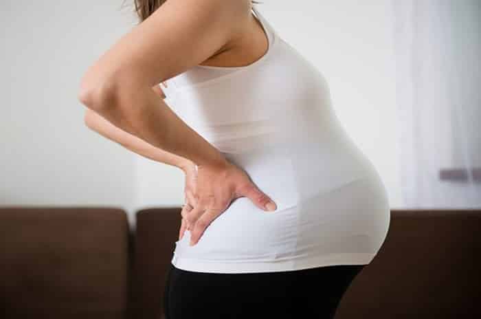 phụ nữ mang thai thường đau lưng