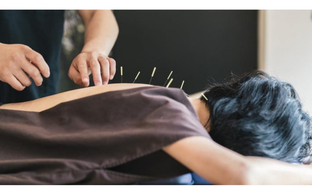 massage giúp giảm đau lưng