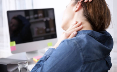 nguyên nhân đau vai gáy